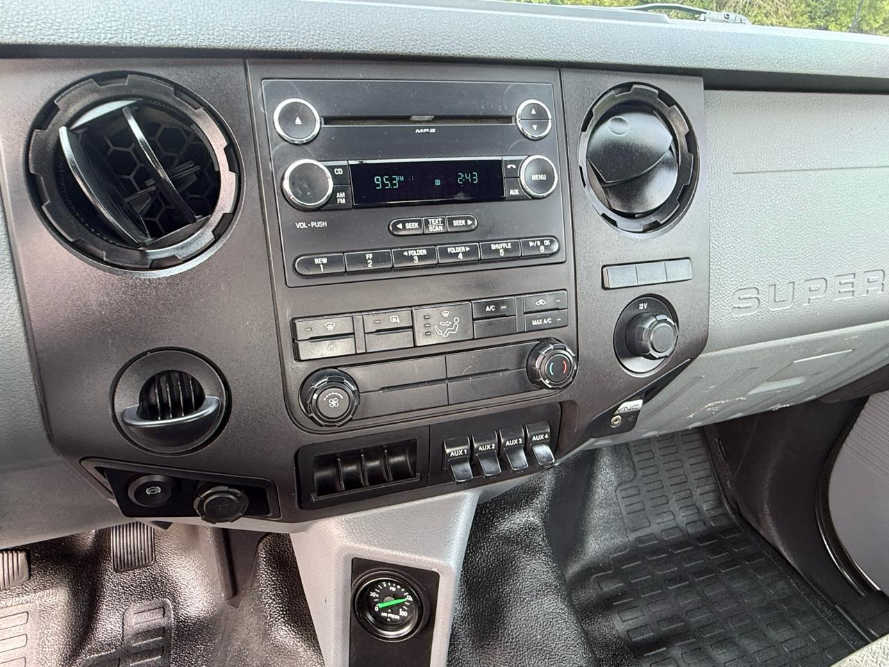 Ford F-650 SuperCab 2WD DRW 2016