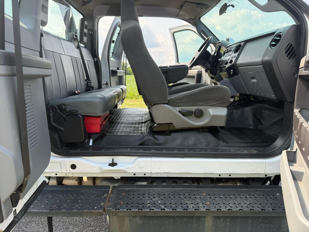 Ford F-650 SuperCab 2WD DRW 2016