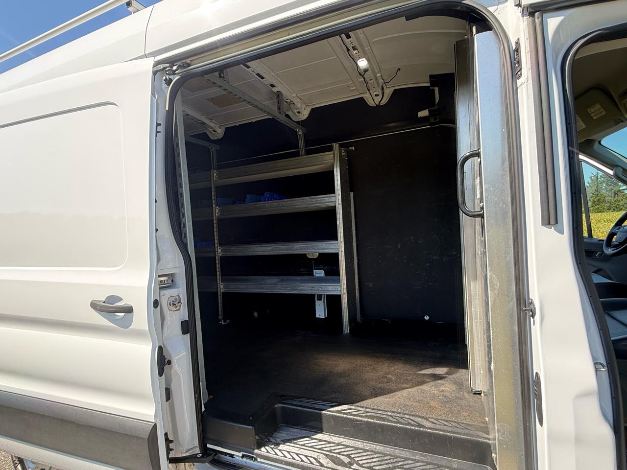 Ford Transit 250 Van High Roof w/Sliding Pass. 148-in. WB EL 2023