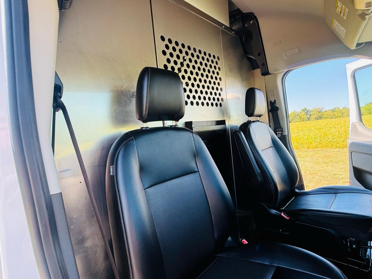 Ford Transit 250 Van High Roof w/Sliding Pass. 148-in. WB EL 2023