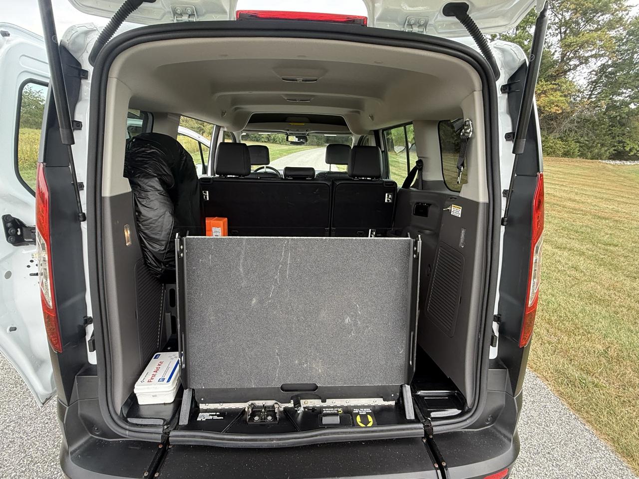 Ford Transit Connect Wagon XL w/Rear Liftgate LWB 2022