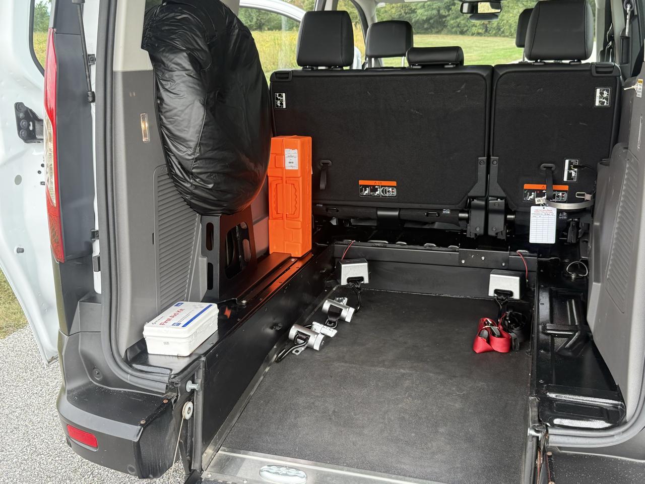 Ford Transit Connect Wagon XL w/Rear Liftgate LWB 2022