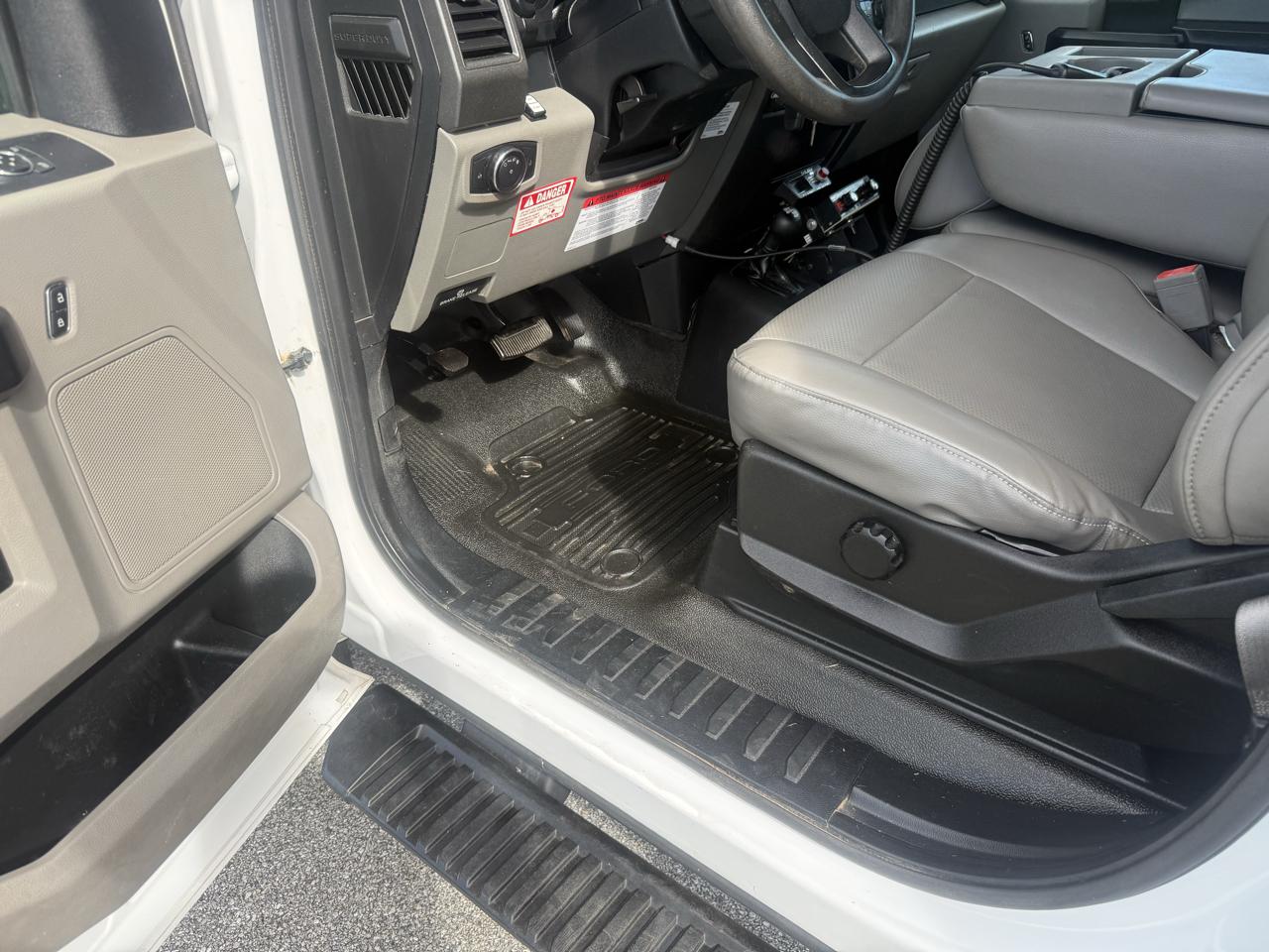 Ford F-550 Regular Cab DRW 4WD 2019