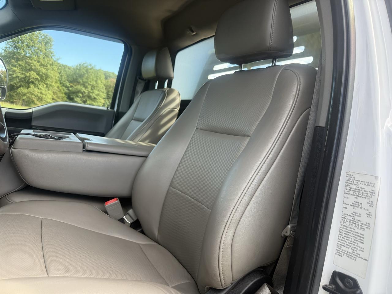 Ford F-550 Regular Cab DRW 4WD 2019