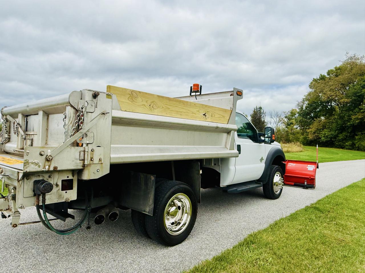 Ford F-550 Regular Cab DRW 4WD 2016