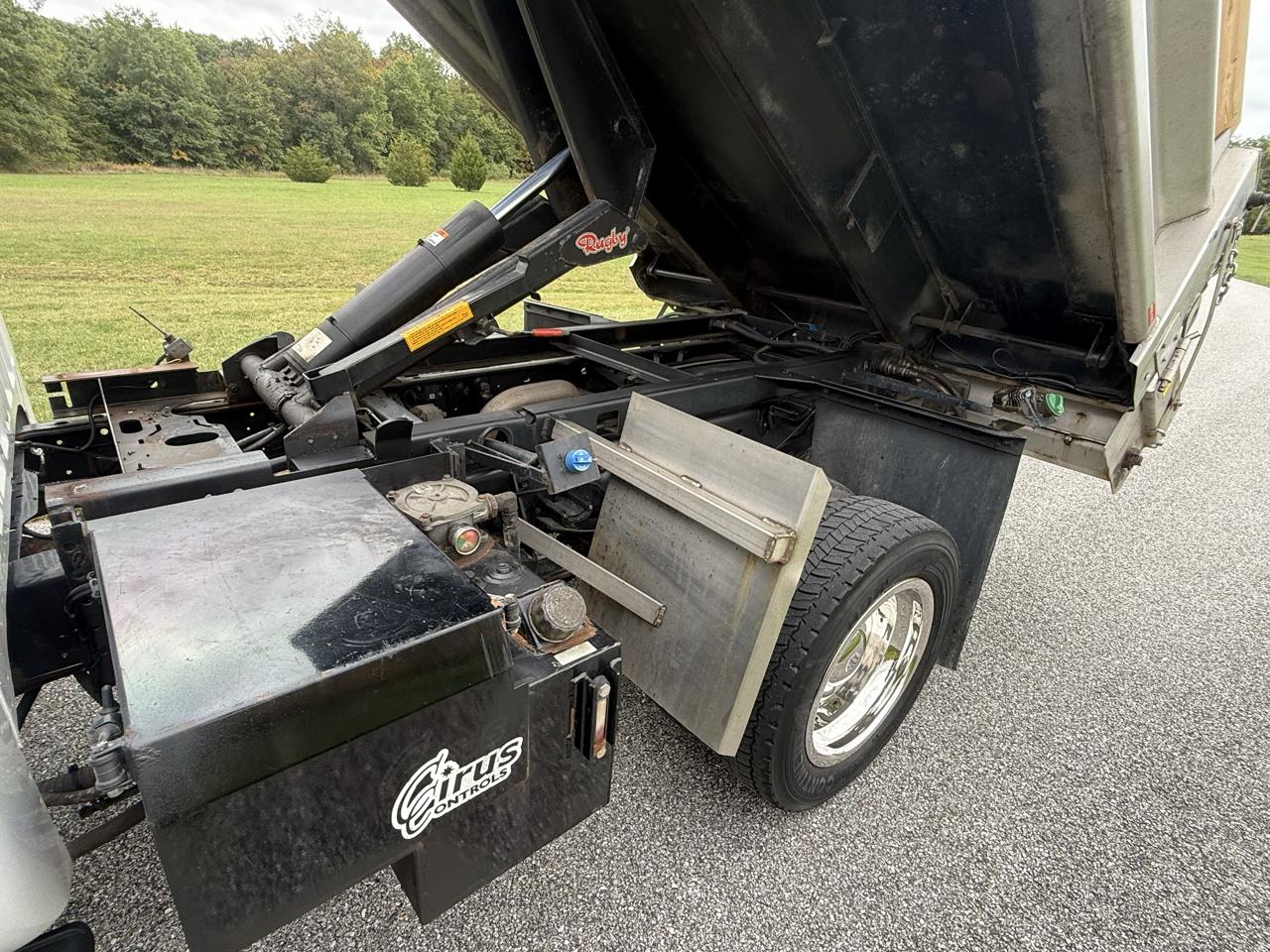 Ford F-550 Regular Cab DRW 4WD 2016