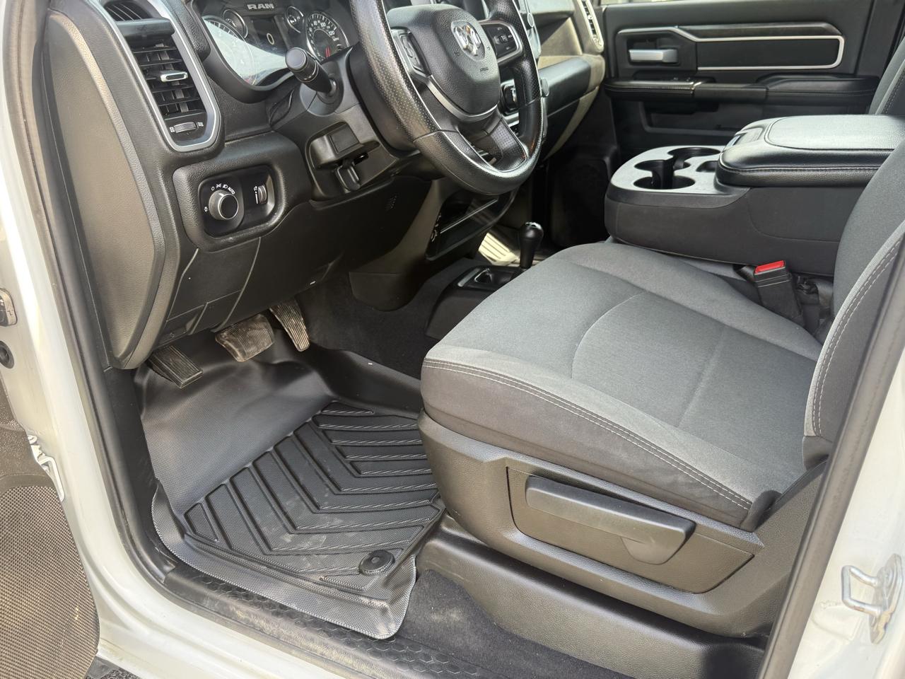 RAM 3500 Crew Cab 4WD DRW 2024