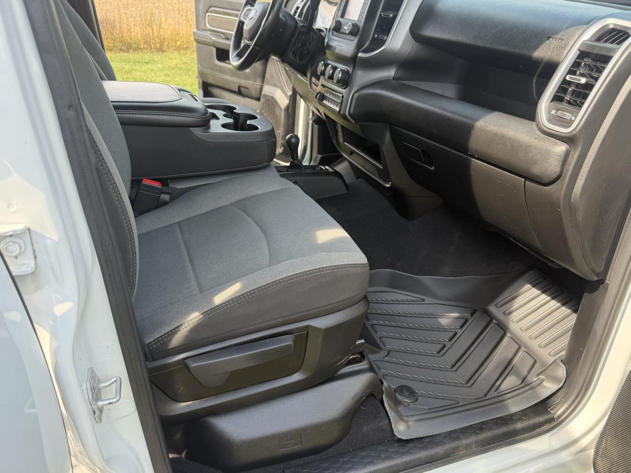 RAM 3500 Crew Cab 4WD DRW 2024