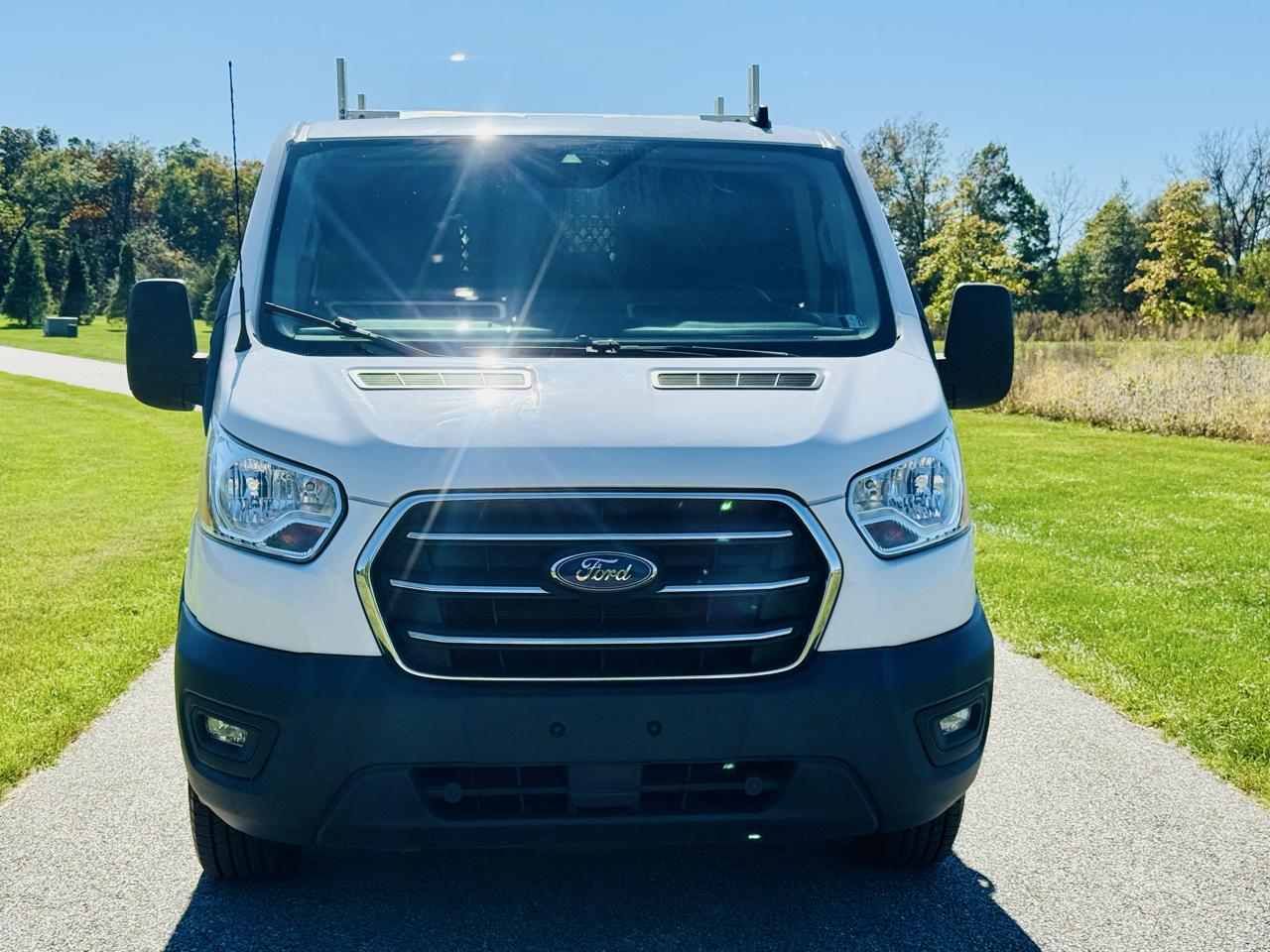 Ford Transit 250 Van Low Roof w/Sliding Pass. 130-in. WB 2020
