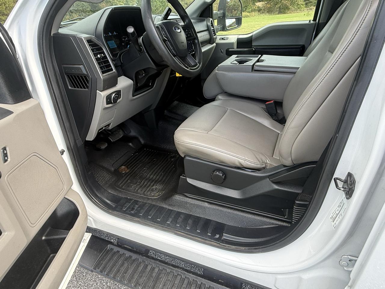 Ford F-350 SD XL Crew Cab Long Bed 4WD 2020