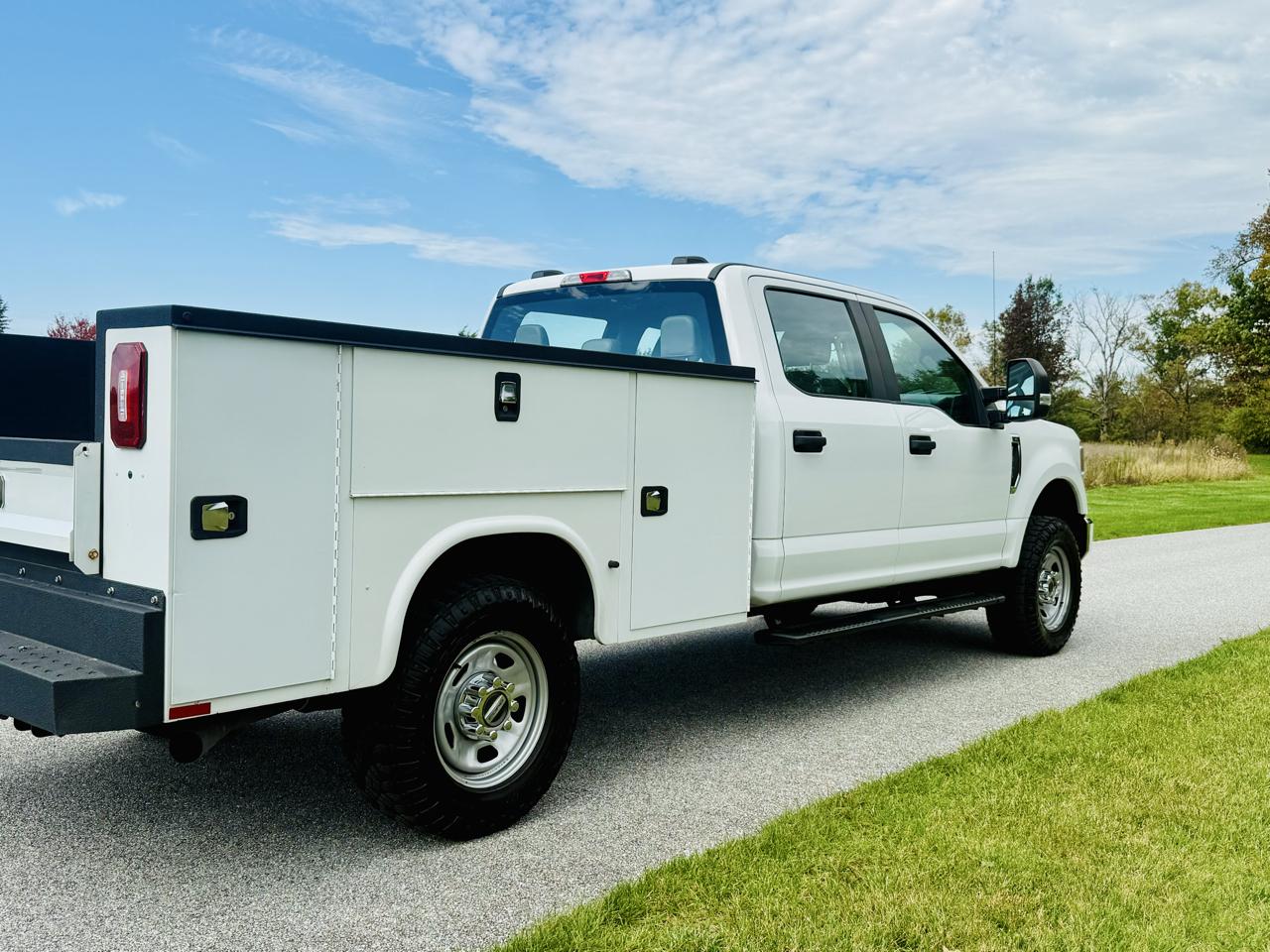 Ford F-350 SD XL Crew Cab Long Bed 4WD 2020