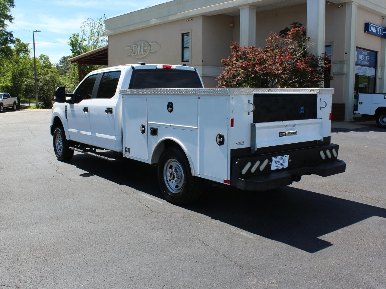 Ford F-350 SD XL Crew Cab Long Bed 4WD 2022