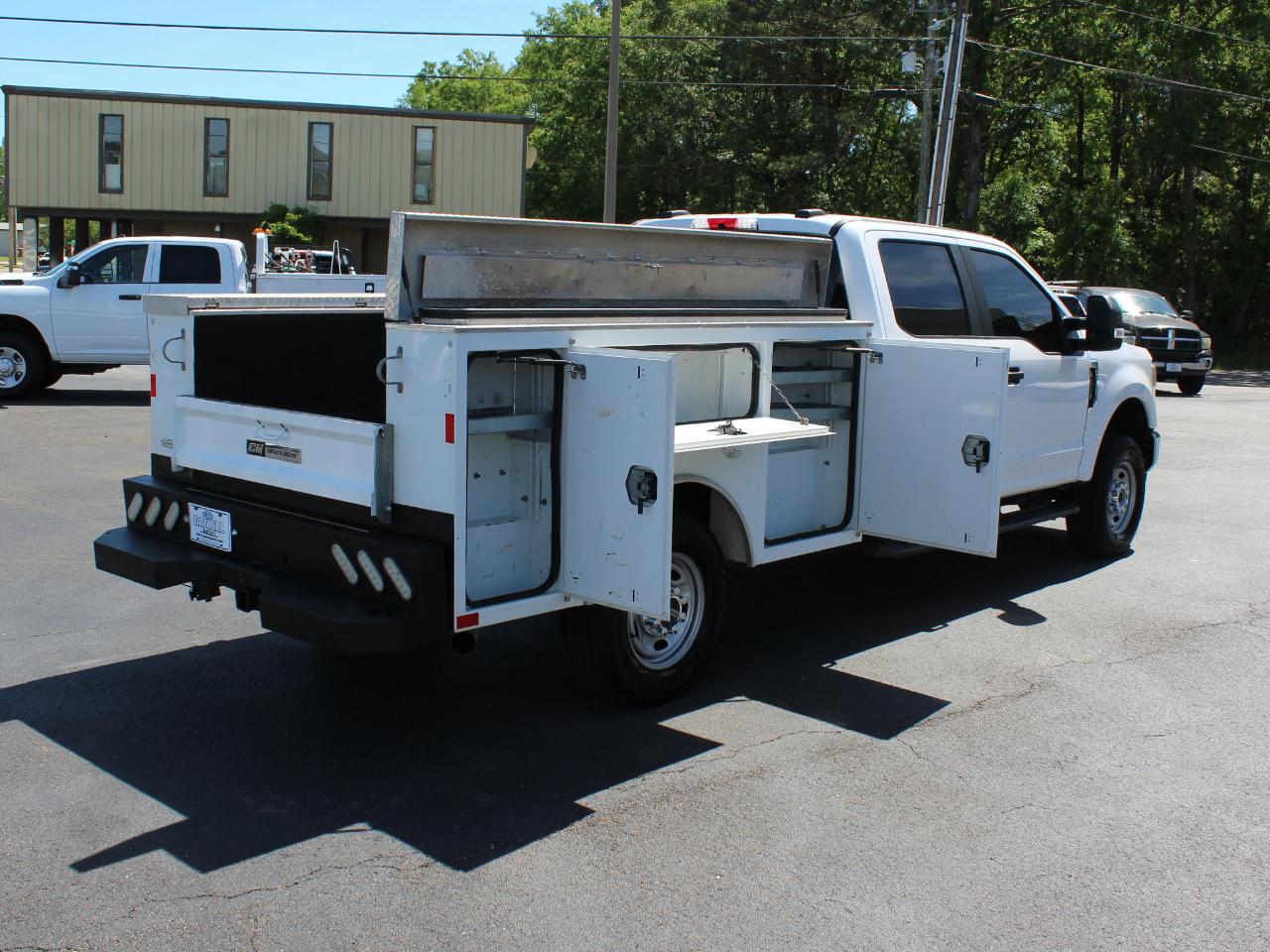 Ford F-350 SD XL Crew Cab Long Bed 4WD 2022