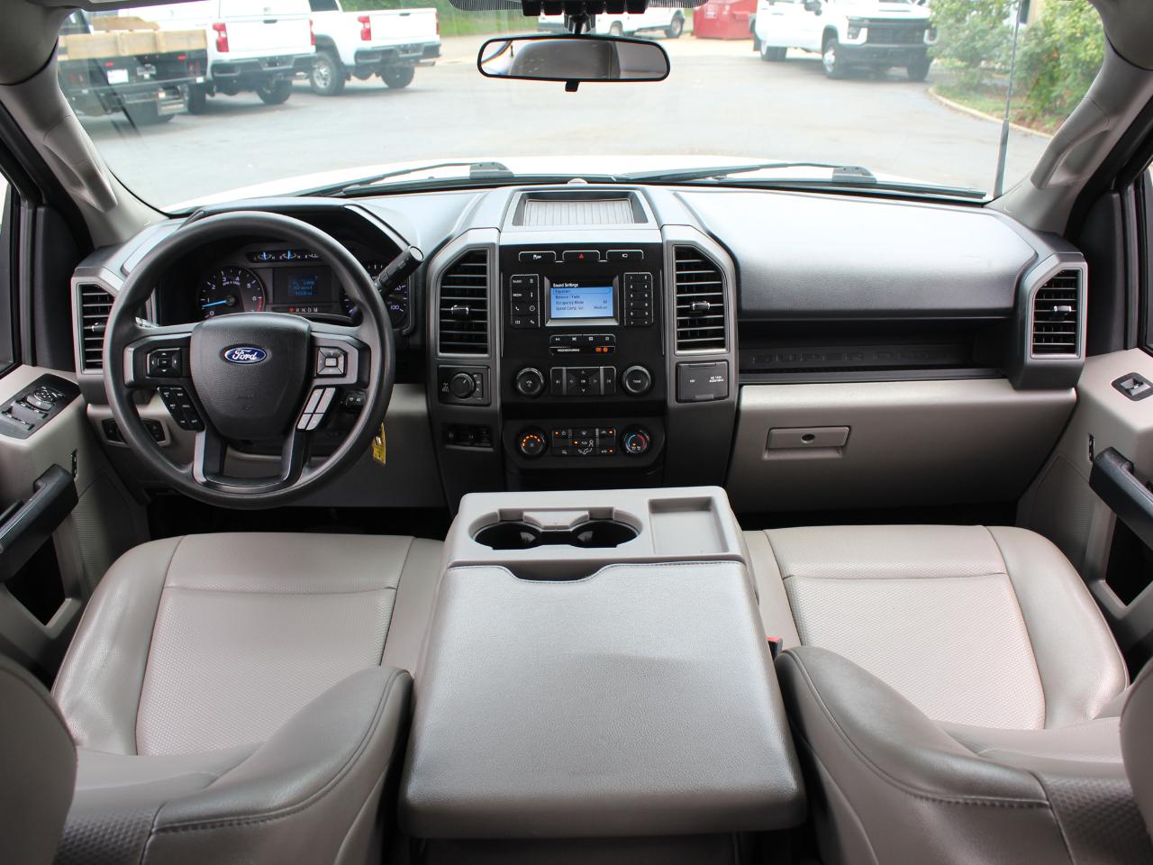 Ford F-350 SD XL Crew Cab Long Bed 4WD 2022