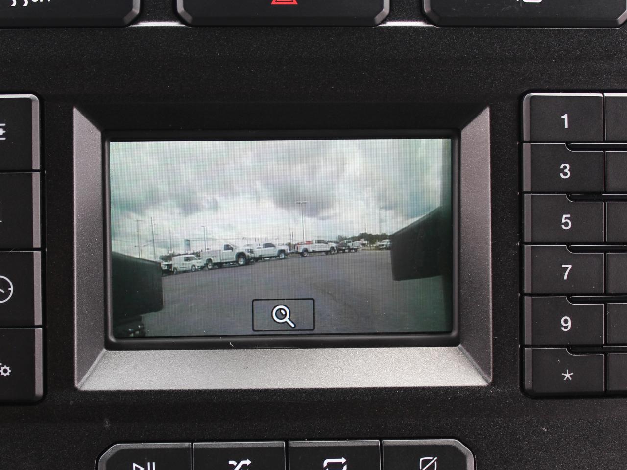 Ford F-350 SD XL Crew Cab Long Bed 4WD 2022