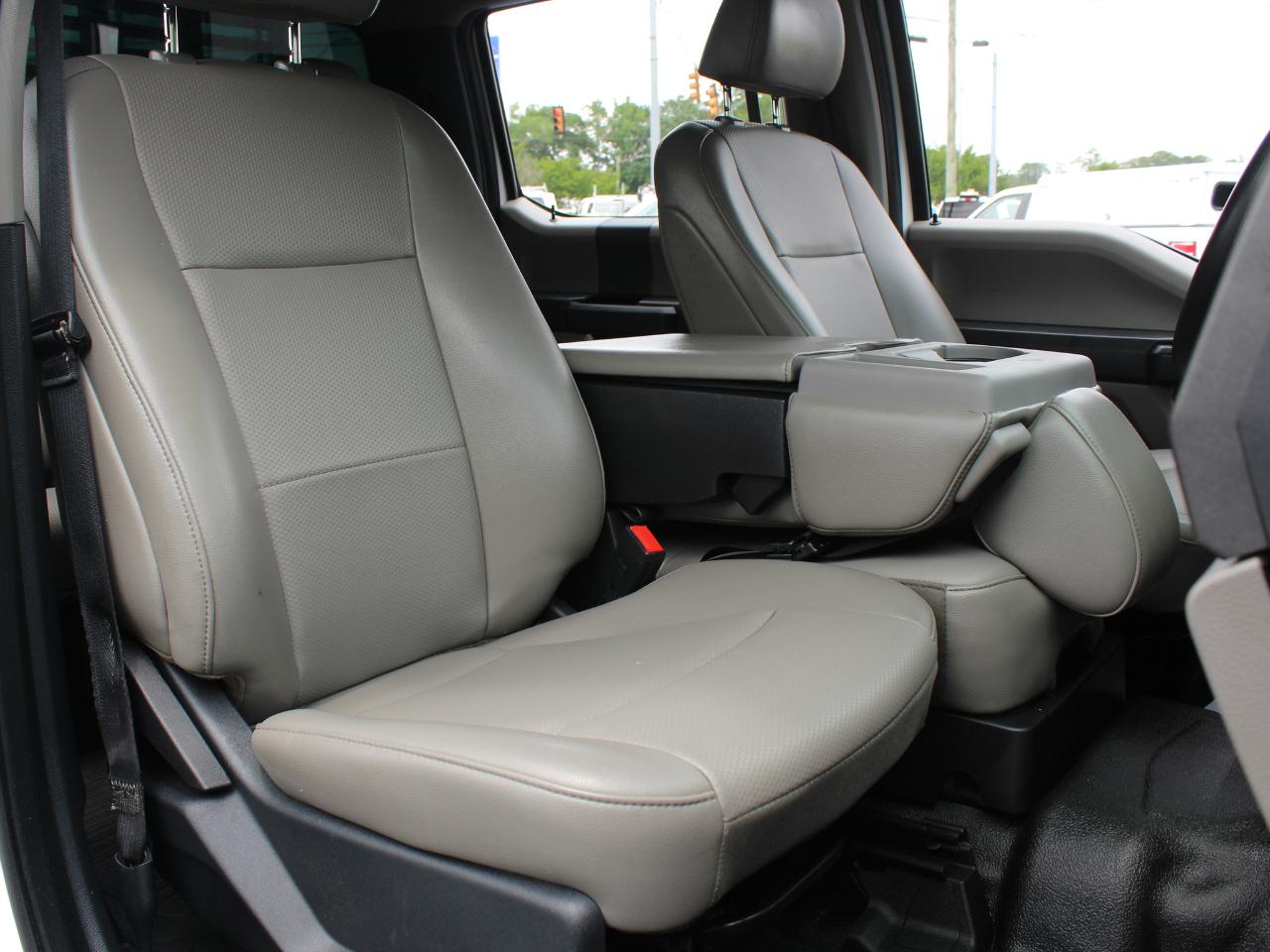 Ford F-350 SD XL Crew Cab Long Bed 4WD 2022