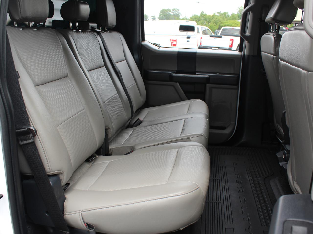 Ford F-350 SD XL Crew Cab Long Bed 4WD 2022