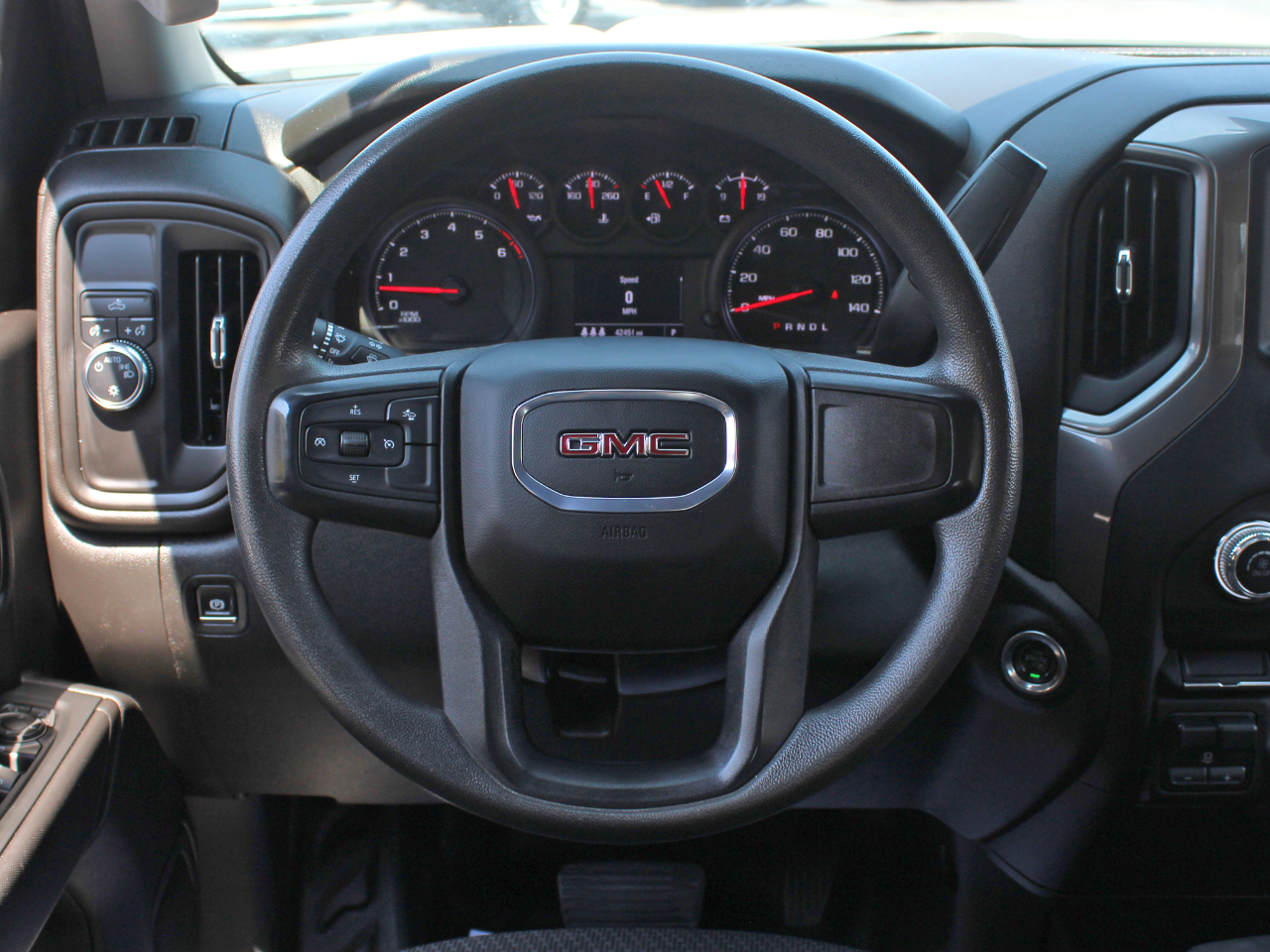 GMC Sierra 2500HD Pro Crew Cab 2WD LB 2024 GMC Sierra 2500HD Pro Crew Cab 2WD LB 2024