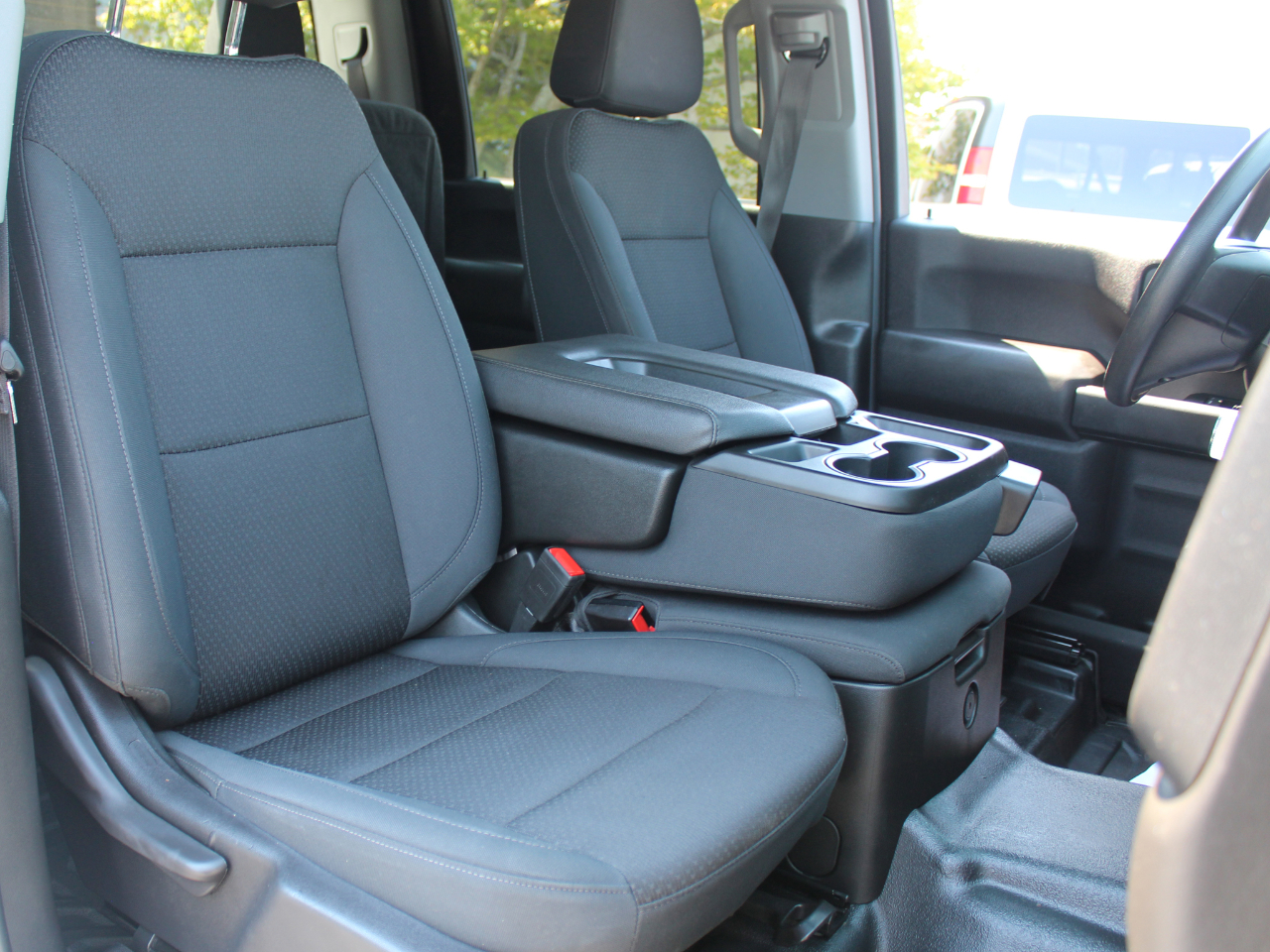 GMC Sierra 2500HD Pro Crew Cab 2WD LB 2024 GMC Sierra 2500HD Pro Crew Cab 2WD LB 2024