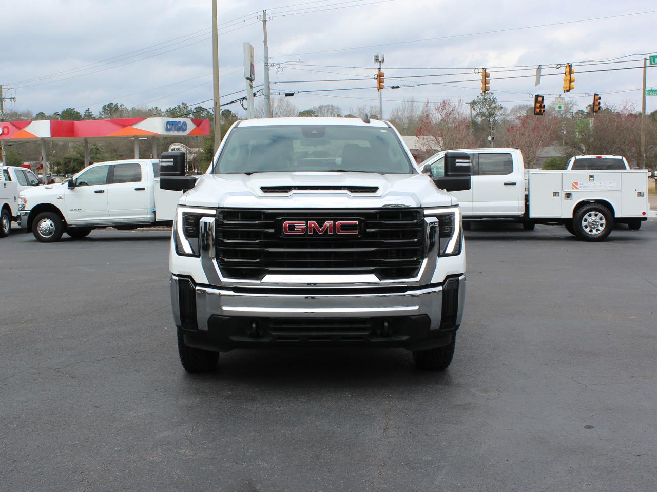 GMC Sierra 2500HD Pro Crew Cab 2WD LB 2024