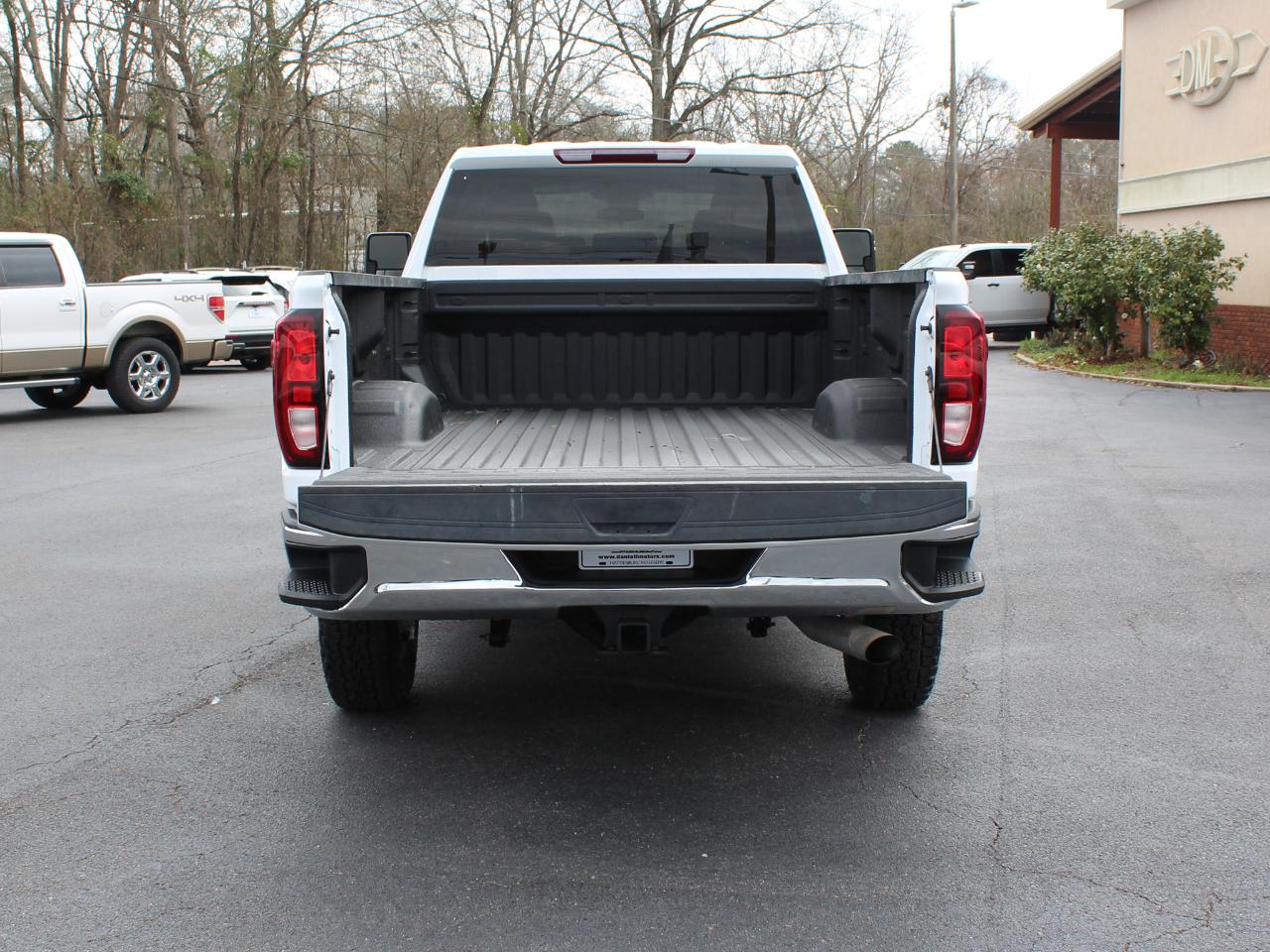 GMC Sierra 2500HD Pro Crew Cab 2WD LB 2024