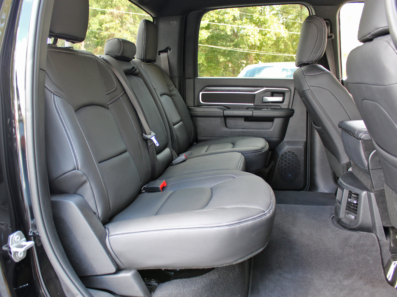 2024 Ram 2500 Big Horn photo 25