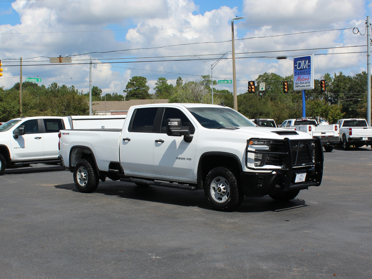 2024 Chevrolet Silverado 2500HD Work Truck photo 3