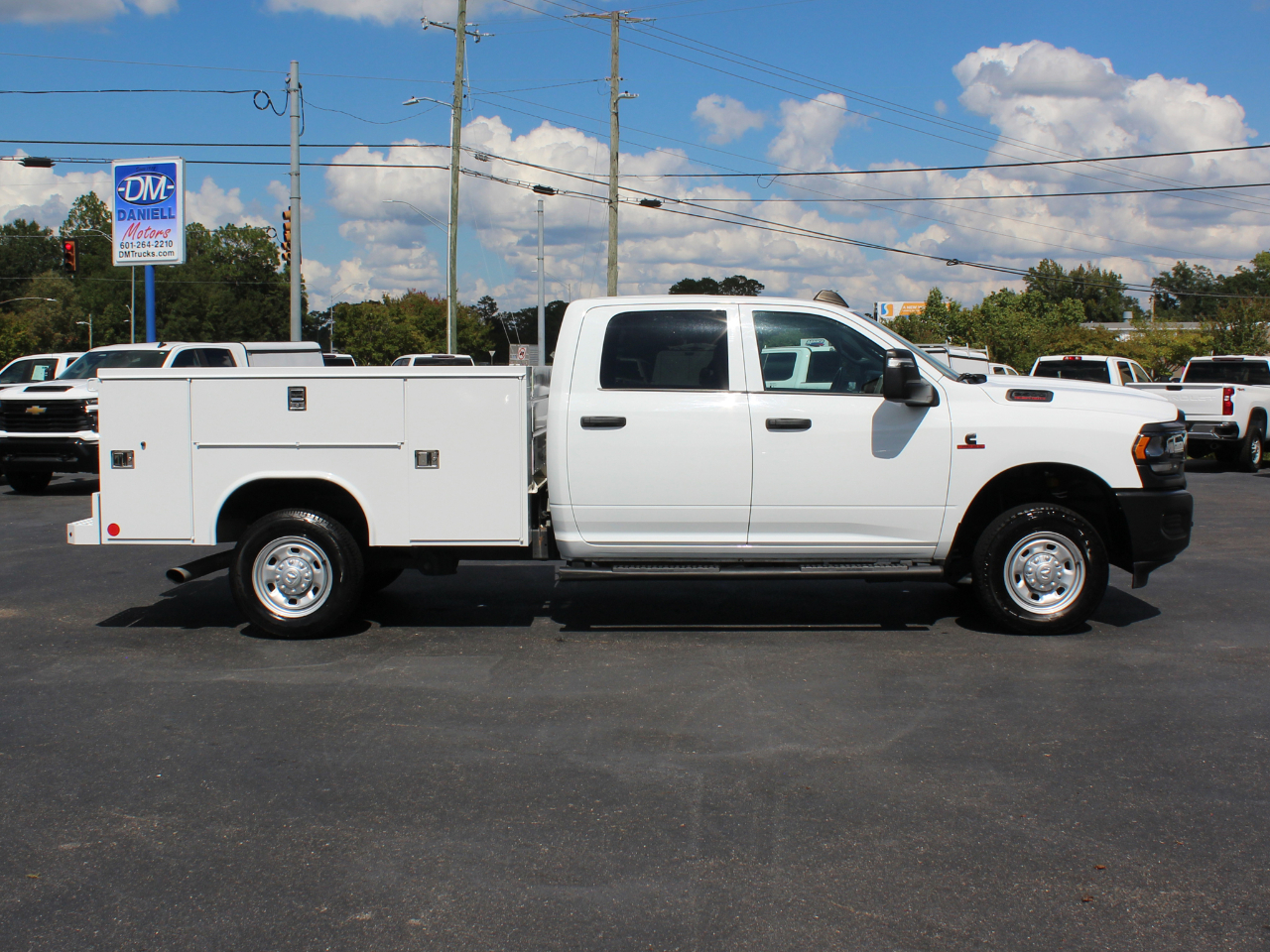 2024 Ram 2500 Tradesman photo 5