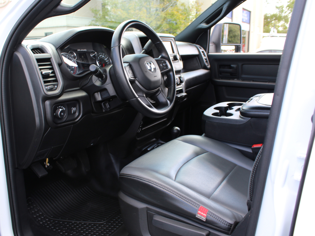 2024 Ram 2500 Tradesman photo 17
