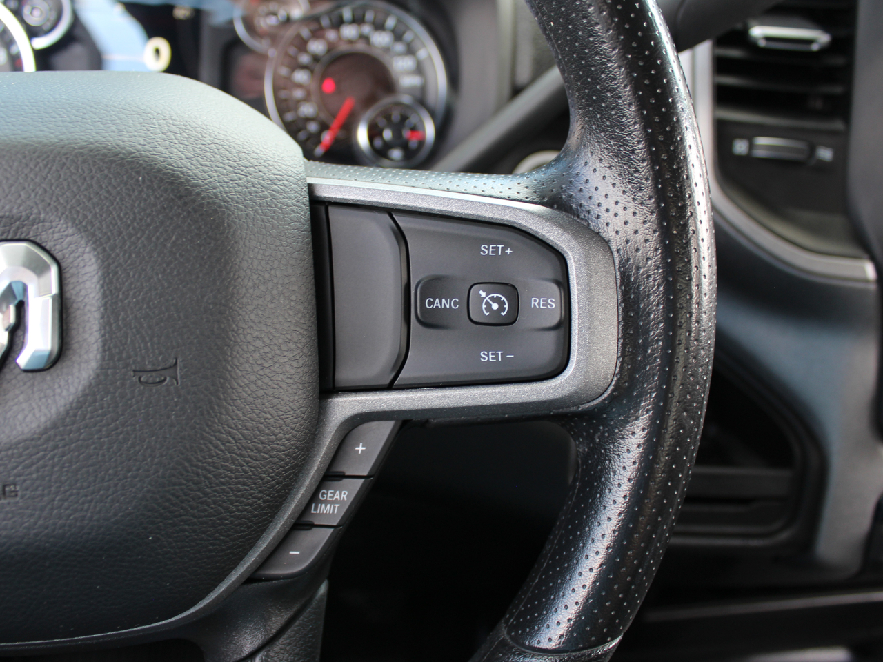 2024 Ram 2500 Tradesman photo 21