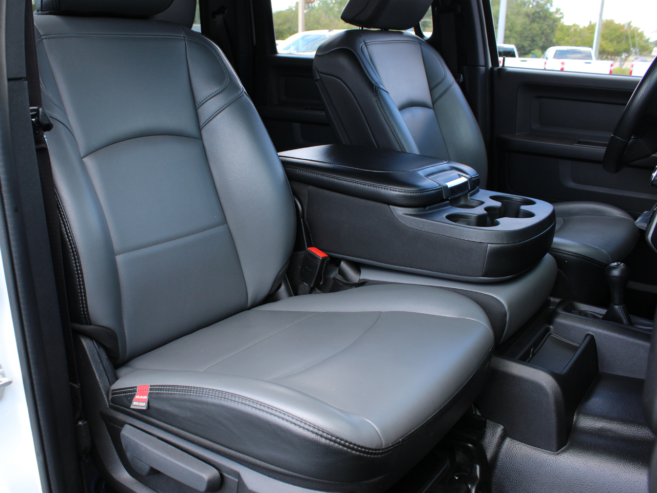 2024 Ram 2500 Tradesman photo 28