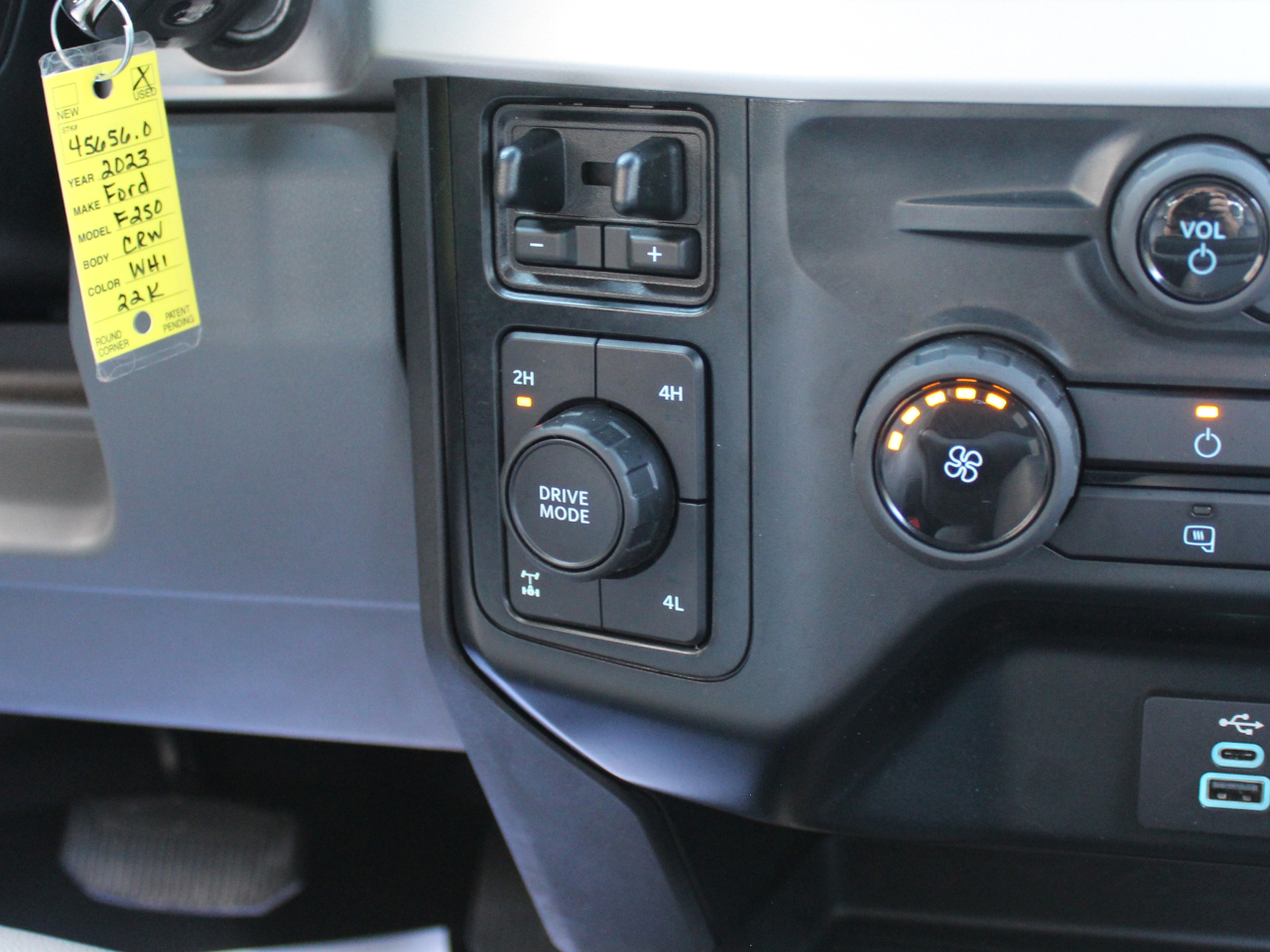 2023 Ford F-250 XL photo 24