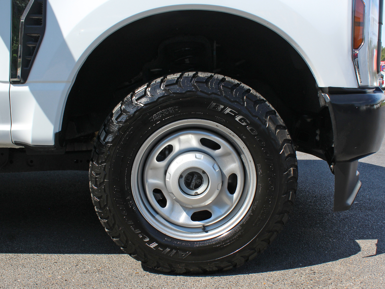 2024 Ford F-250 XL photo 26