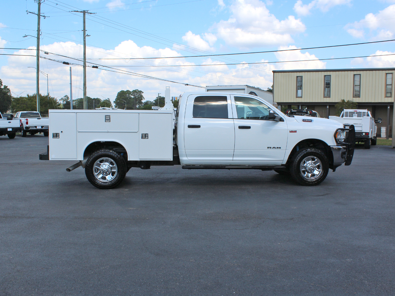 2022 Ram 2500 Tradesman photo 3