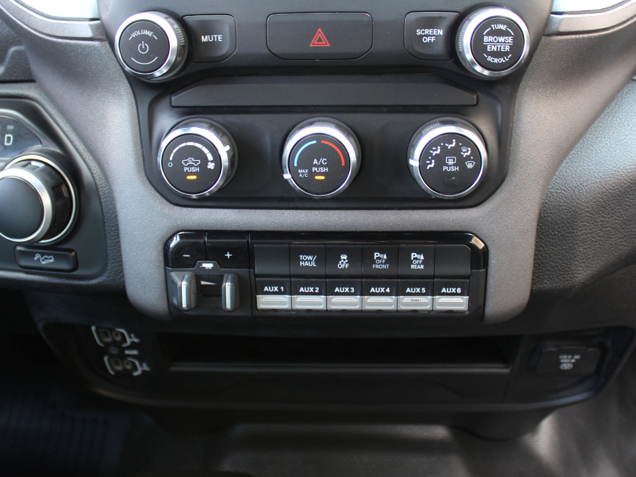 2022 Ram 2500 Tradesman photo 27