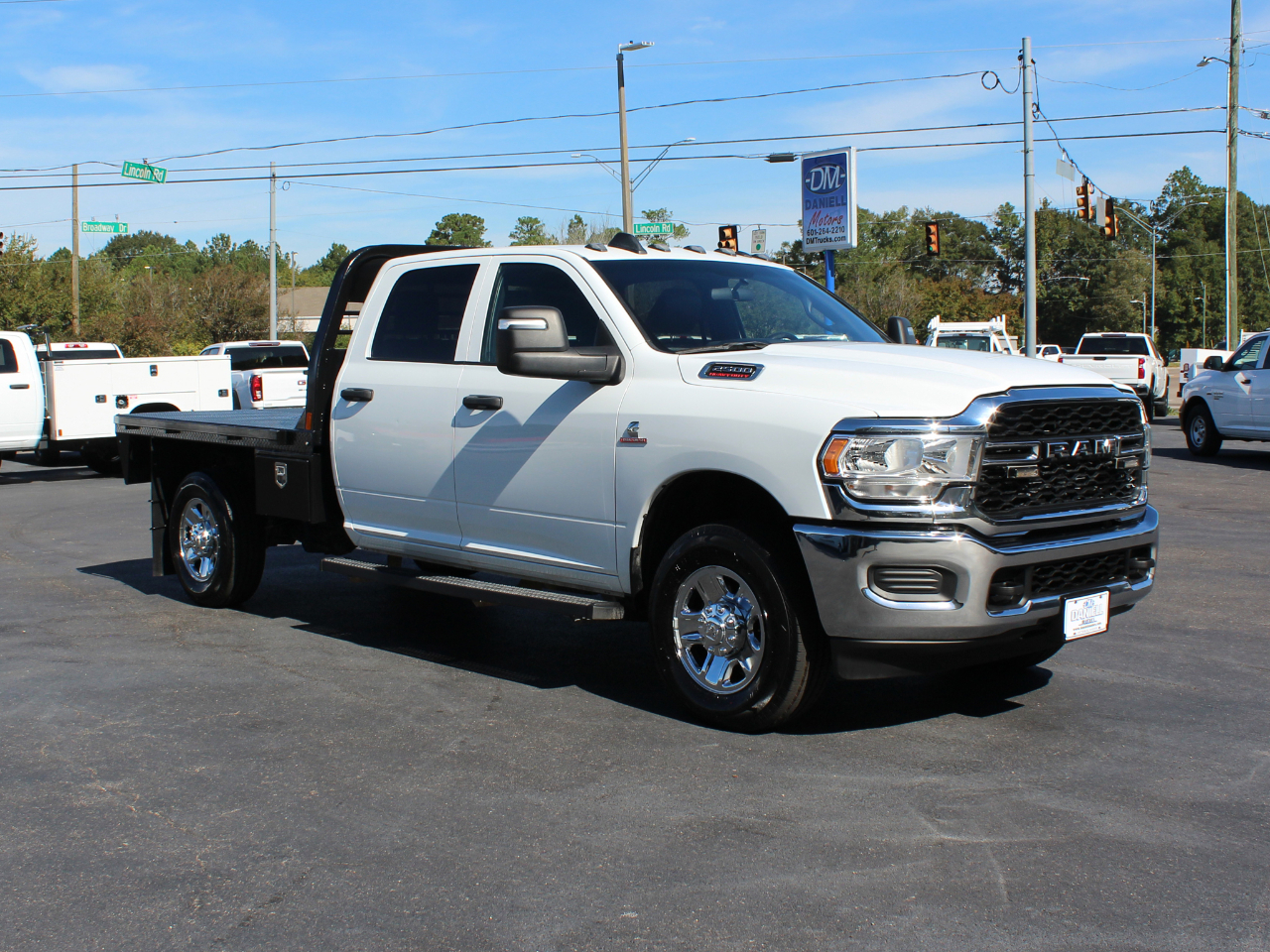 RAM 2500 Tradesman Crew Cab LWB 4WD 2024 RAM 2500 Tradesman Crew Cab LWB 4WD 2024