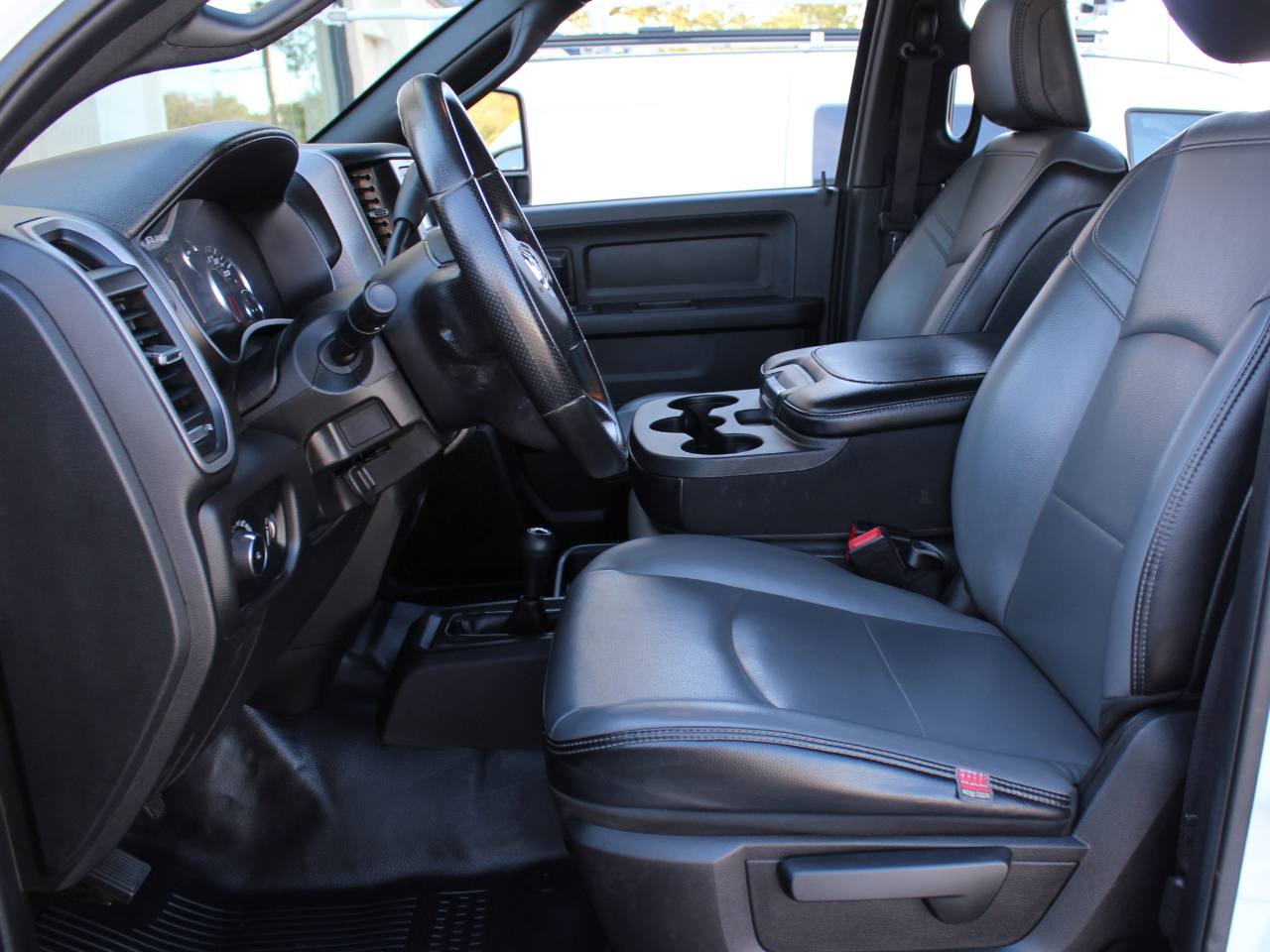 RAM 2500 Tradesman Crew Cab LWB 4WD 2024 RAM 2500 Tradesman Crew Cab LWB 4WD 2024