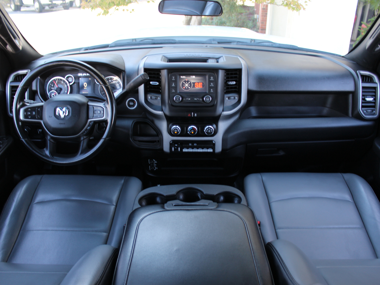 RAM 2500 Tradesman Crew Cab LWB 4WD 2024 RAM 2500 Tradesman Crew Cab LWB 4WD 2024