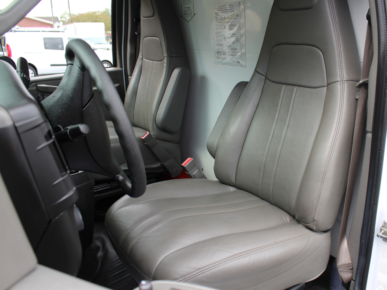 GMC Savana G3500 177 in. 2021 GMC Savana G3500 177 in. 2021