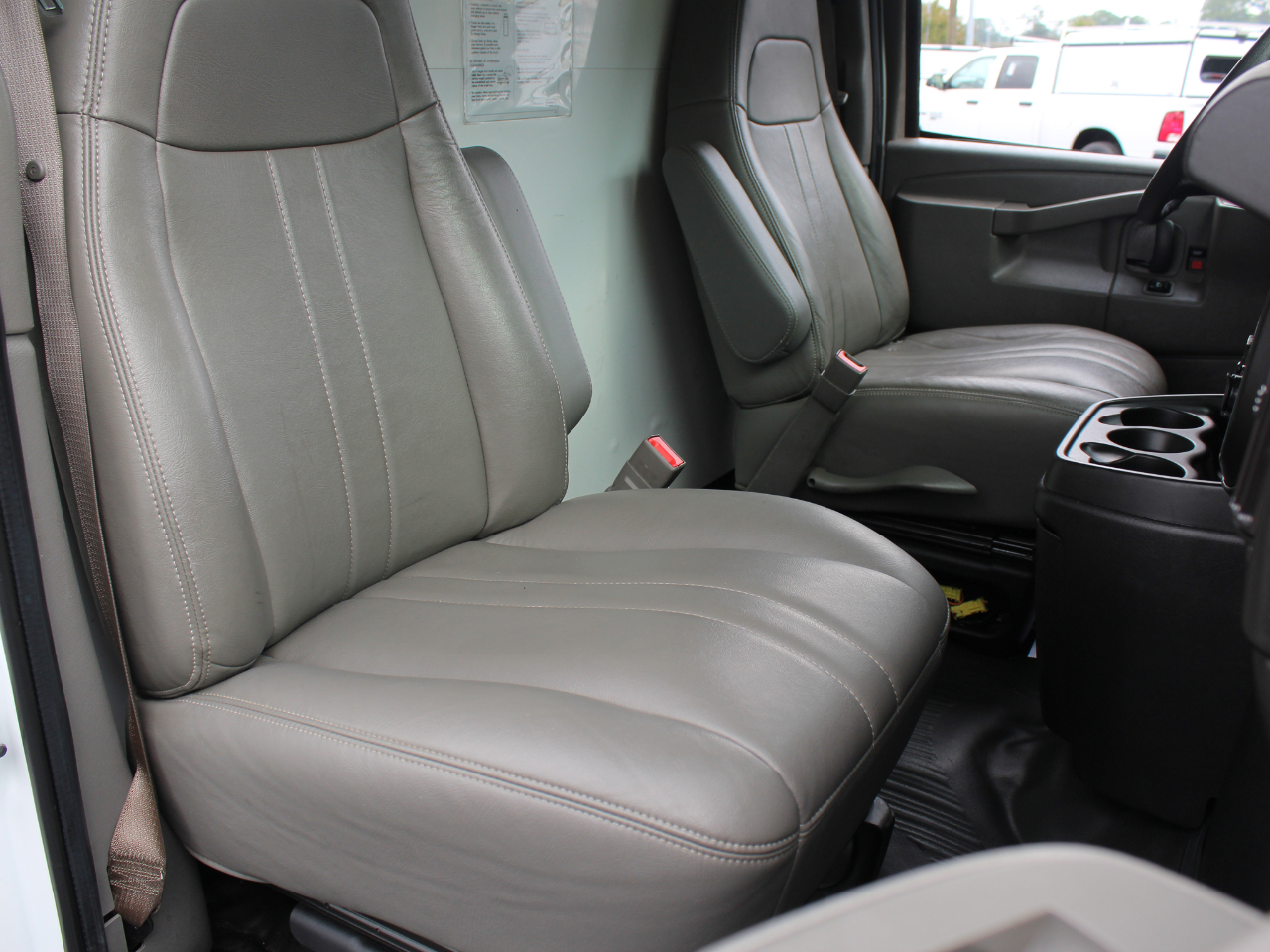 GMC Savana G3500 177 in. 2021 GMC Savana G3500 177 in. 2021