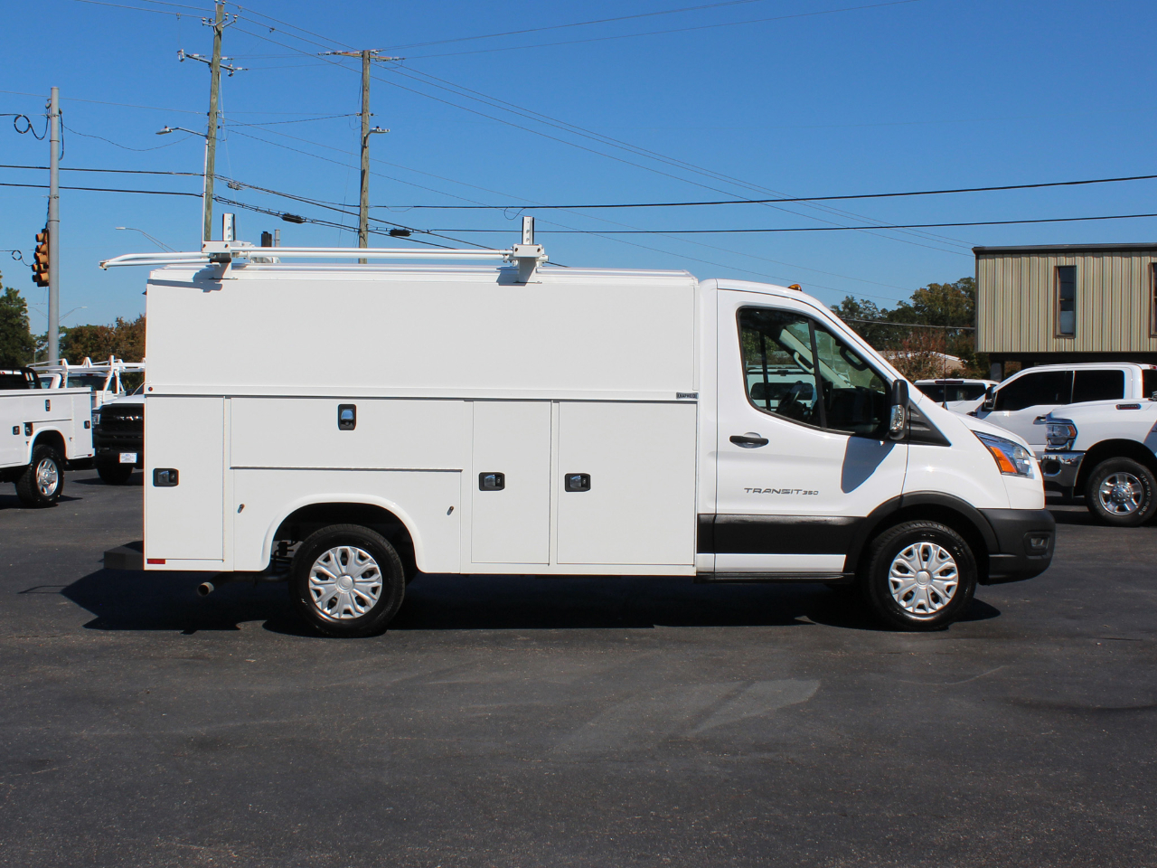 2022 Ford Transit XLT photo 4