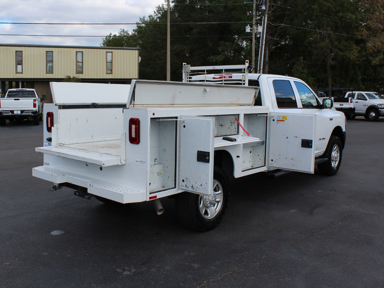 RAM 2500 Tradesman Crew Cab LWB 4WD 2022 RAM 2500 Tradesman Crew Cab LWB 4WD 2022