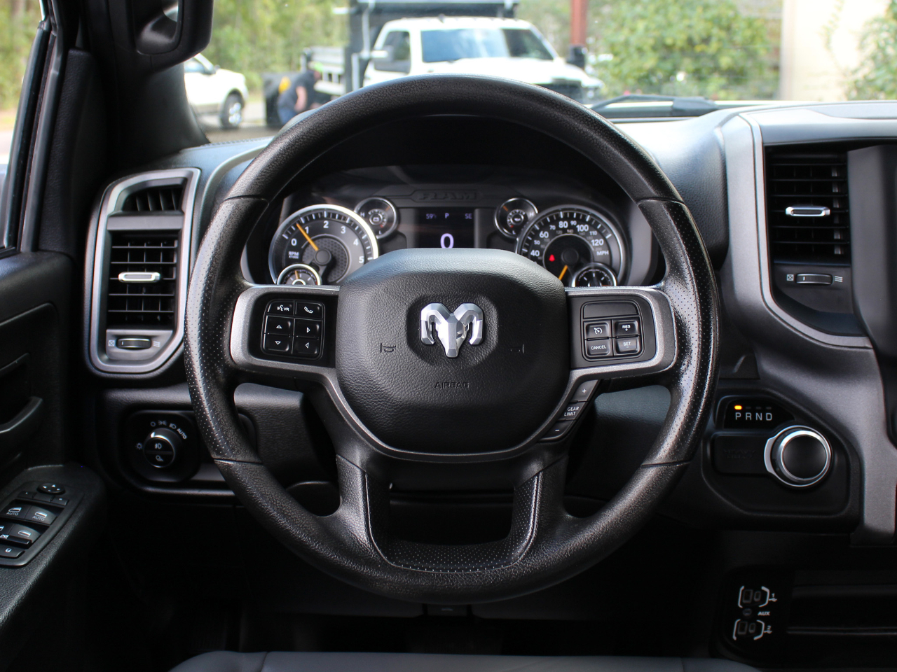 RAM 2500 Tradesman Crew Cab LWB 4WD 2022 RAM 2500 Tradesman Crew Cab LWB 4WD 2022