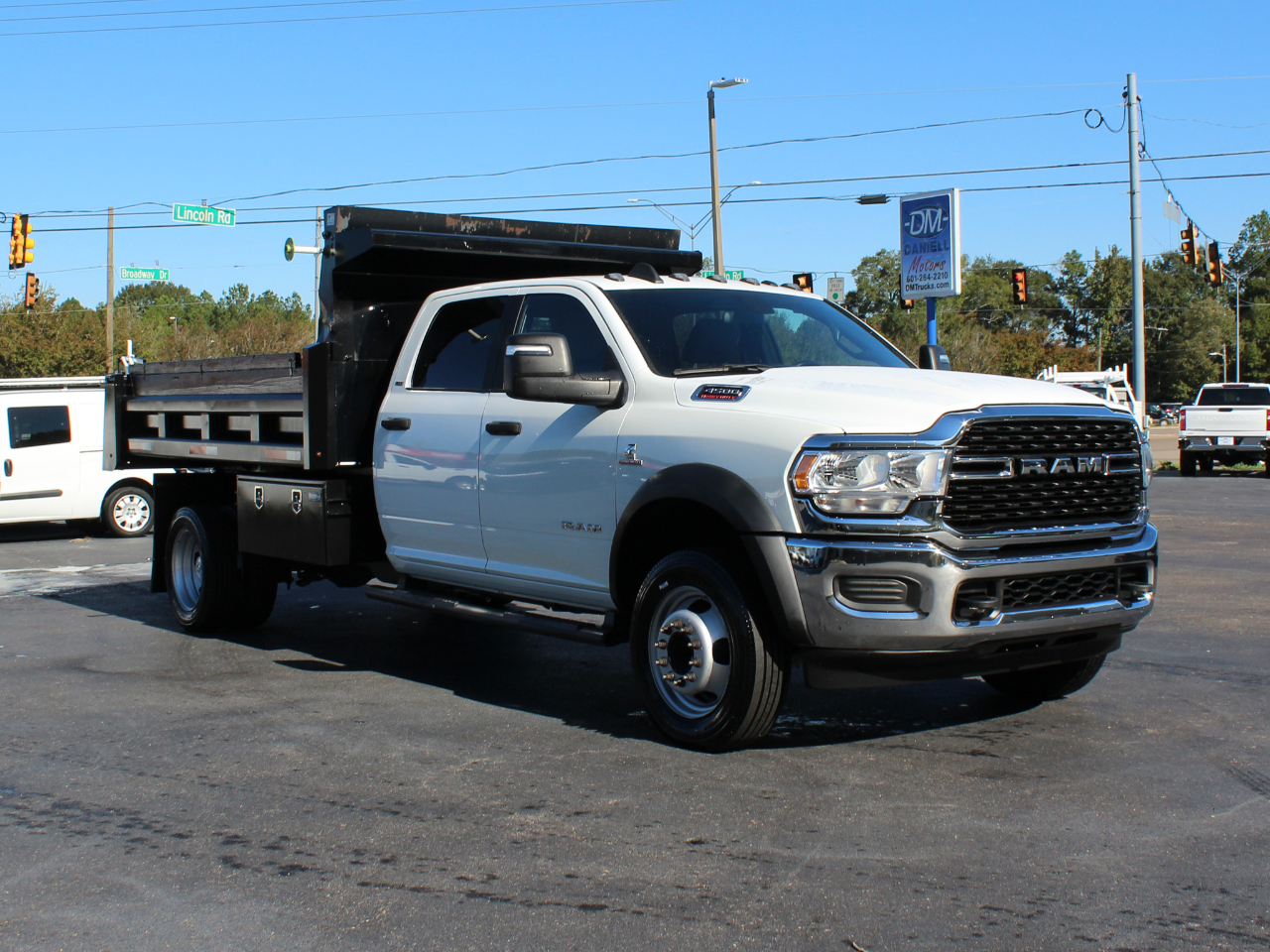 RAM 4500 Crew Cab LWB 4WD 2023 RAM 4500 Crew Cab LWB 4WD 2023