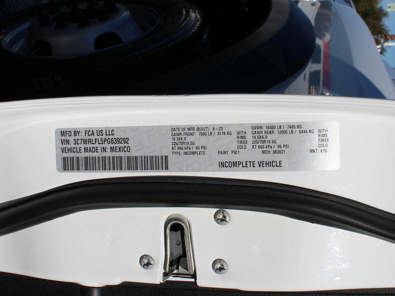 RAM 4500 Crew Cab LWB 4WD 2023 RAM 4500 Crew Cab LWB 4WD 2023