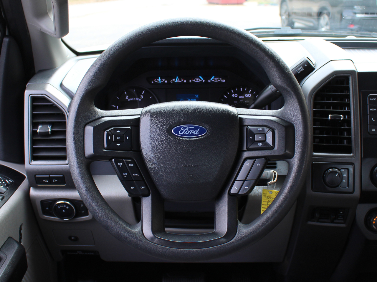 Ford F-550 Crew Cab DRW 4WD 2022