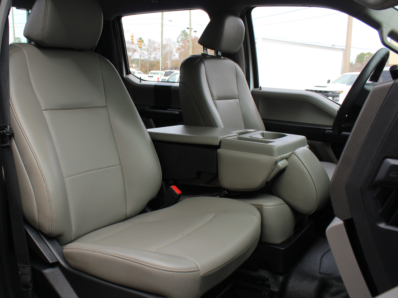 Ford F-550 Crew Cab DRW 4WD 2022