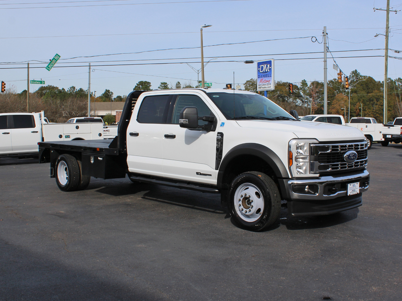 Ford F-550 Crew Cab DRW 4WD 2024