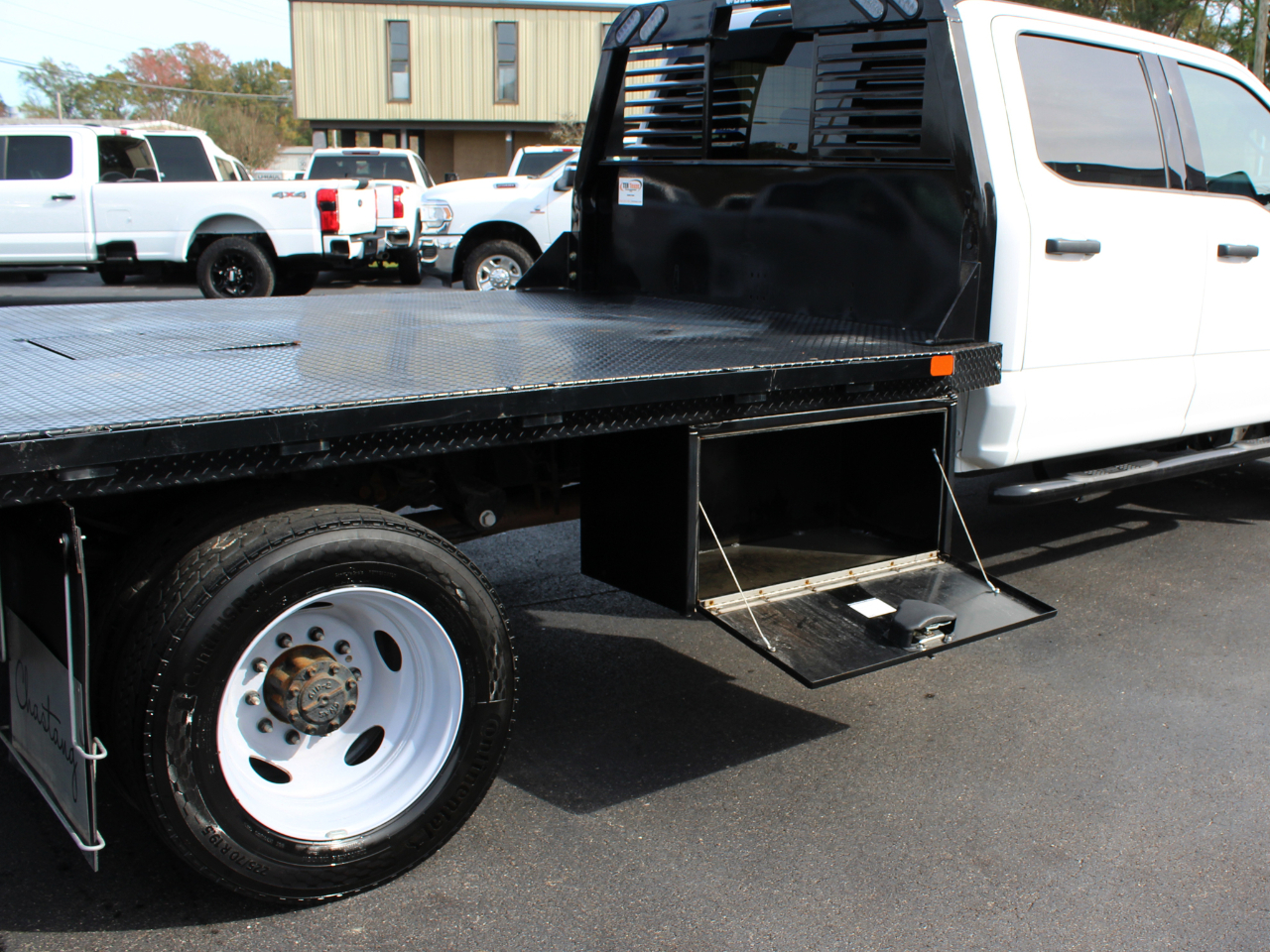 Ford F-550 Crew Cab DRW 4WD 2024