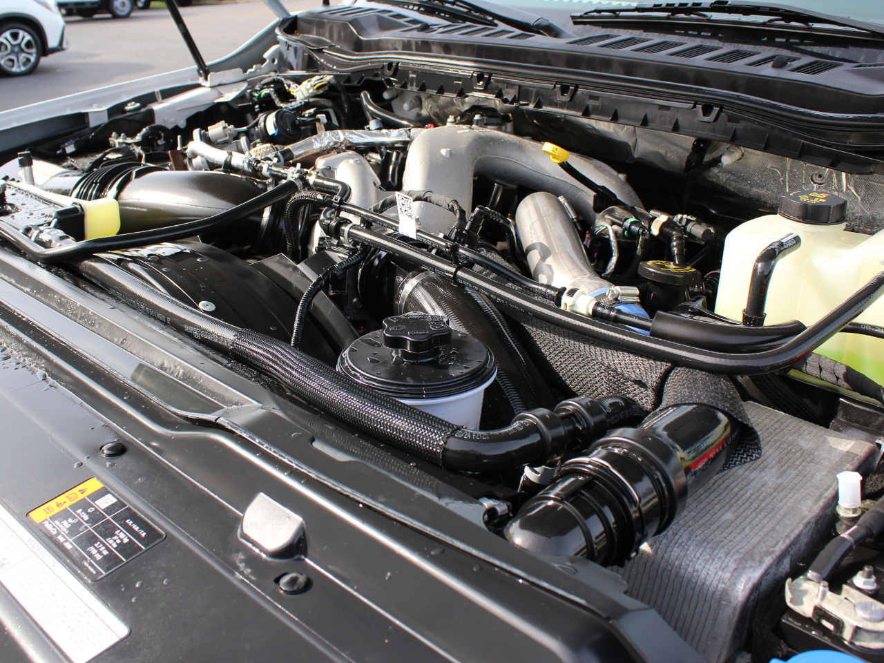 Ford F-550 Crew Cab DRW 4WD 2024